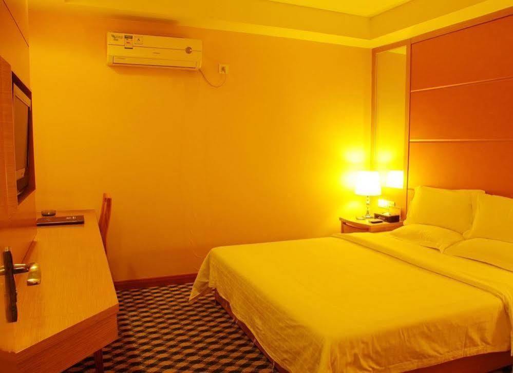 Dongguan Chang'An Hongbao Fashion Hotel ภายนอก รูปภาพ